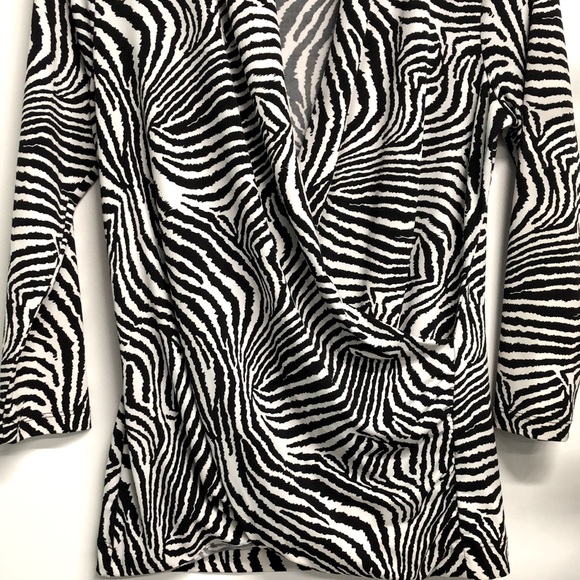 Chaus Top - Picture 3 of 3